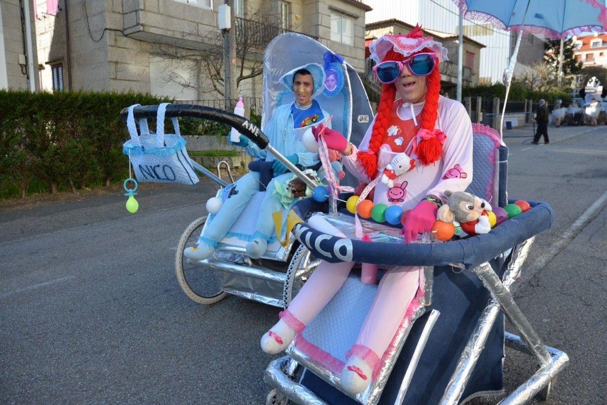 Desfile de Entroido e concurso de disfraces en Sanxenxo Desfile de Entroido e concurso de disfraces en Sanxenxo