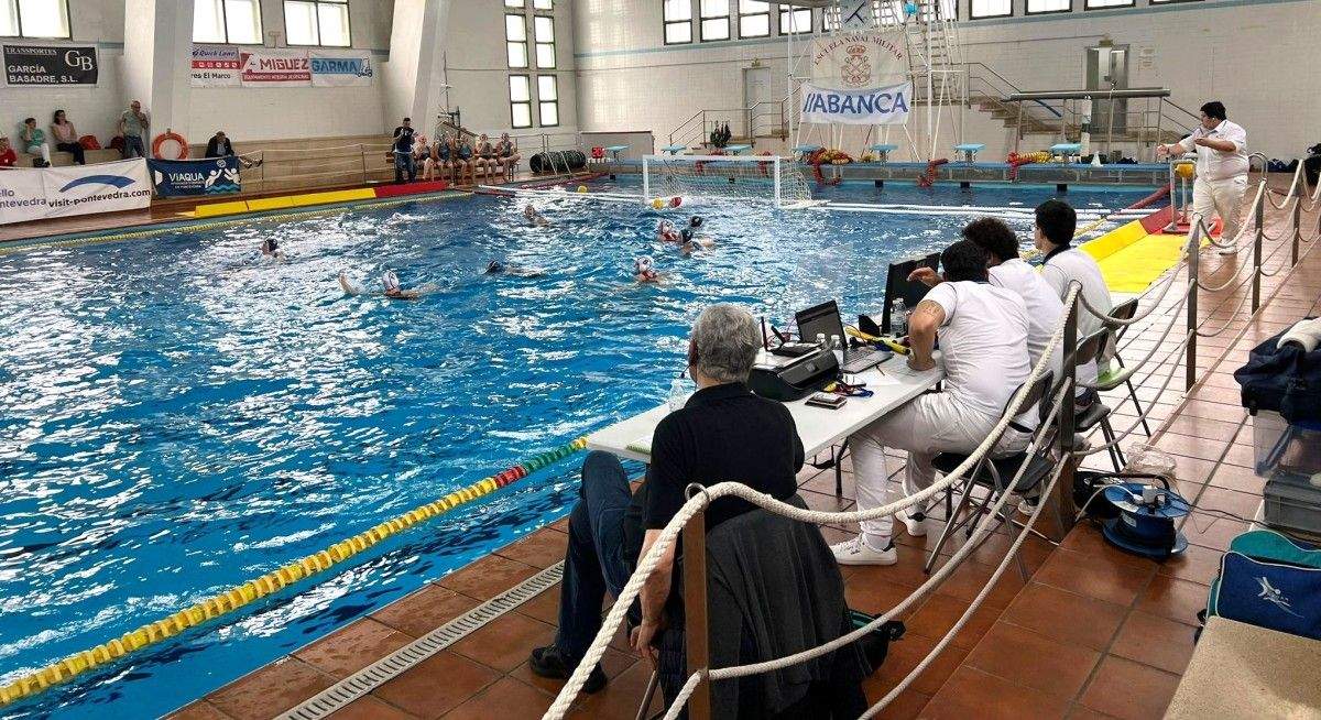 Partido del Waterpolo Pontevedra contra Ciudad Lineal en la Escuela Naval