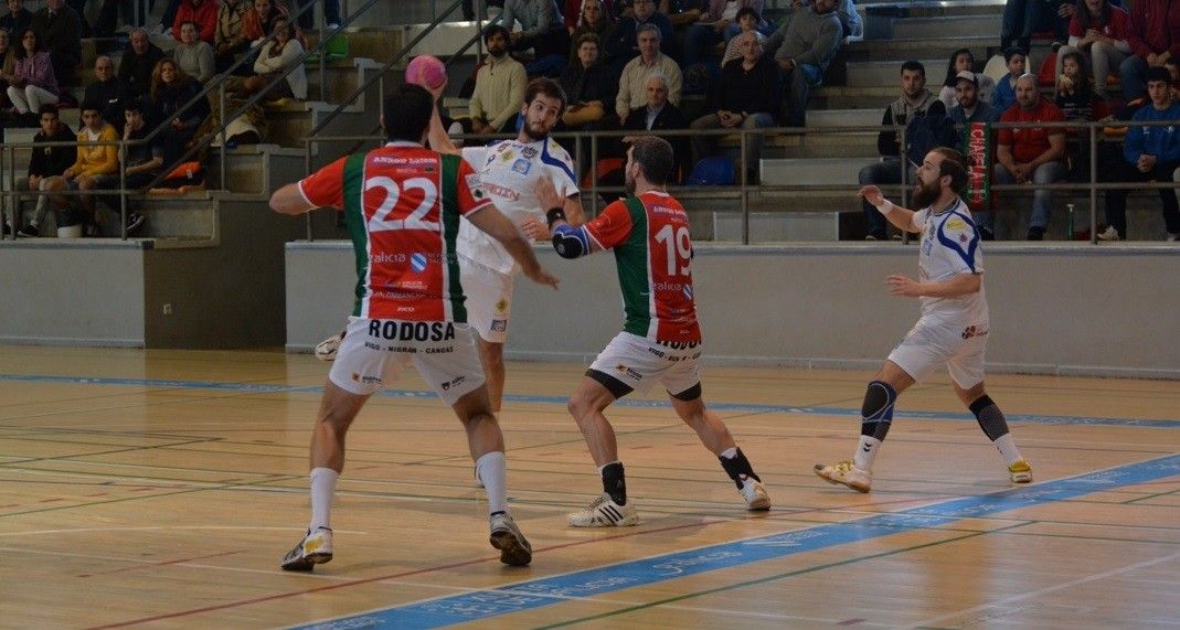 Partido entre BM Cisne y BM Chapela en el CGTD