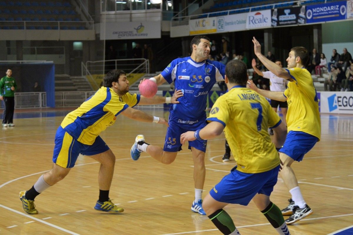 Partido entre Teucro e Barakaldo no Municipal