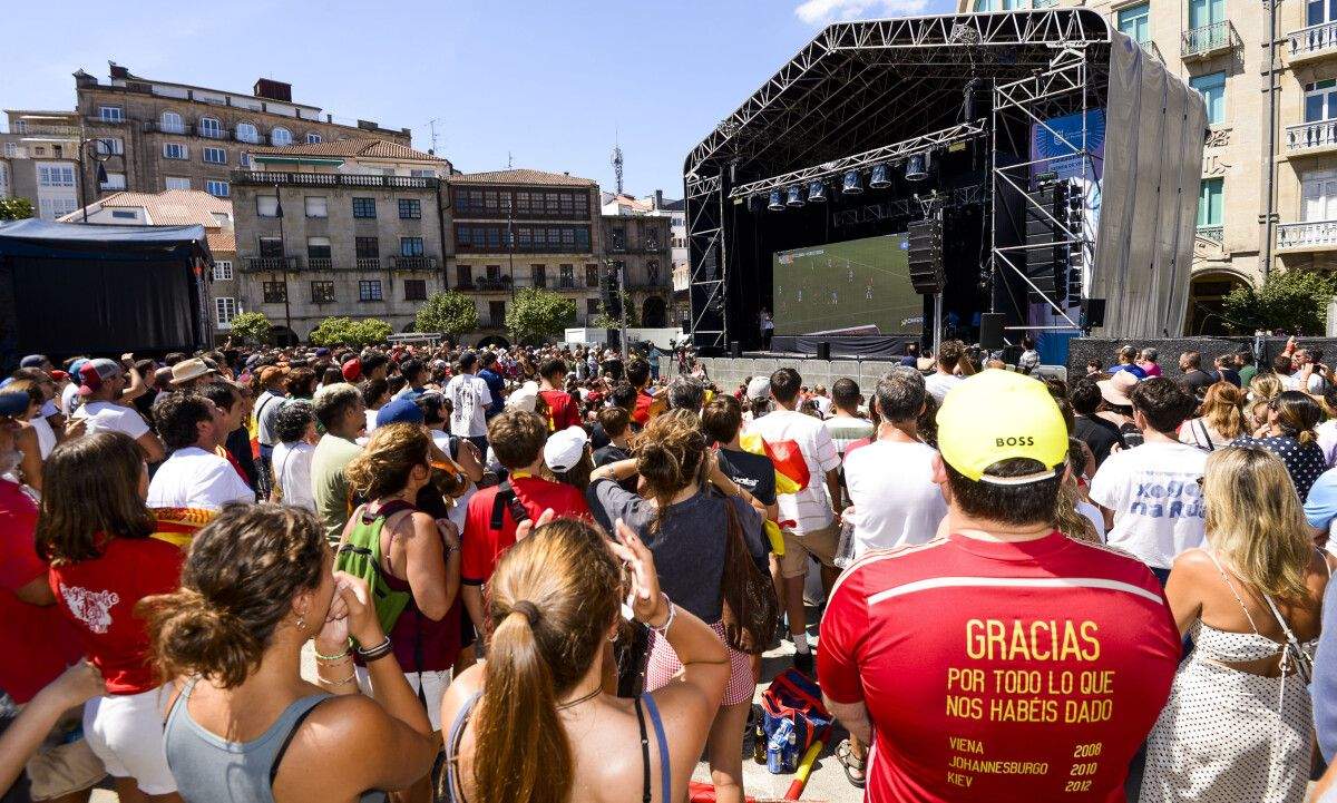 Pantalla gigante en A Ferrería para apoyar a Tere Abelleira en la final del Mundial 