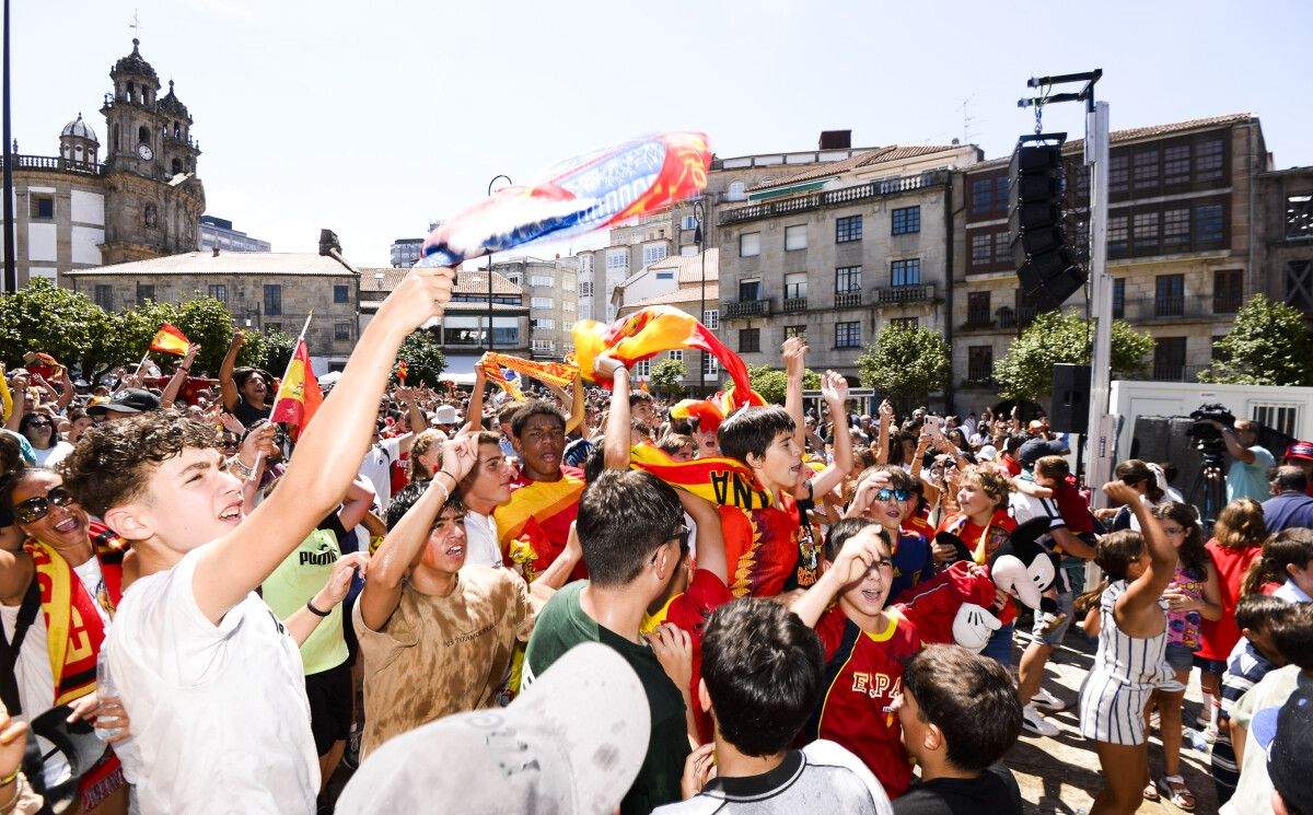 Pantalla gigante en A Ferrería para apoyar a Tere Abelleira en la final del Mundial 
