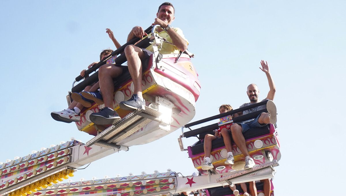 Día del niño en las atracciones de las fiestas de la Peregrina