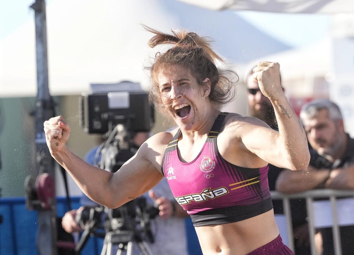 Lydia Pérez, campeona de Lucha Playa en los Juegos del Mediterráneo