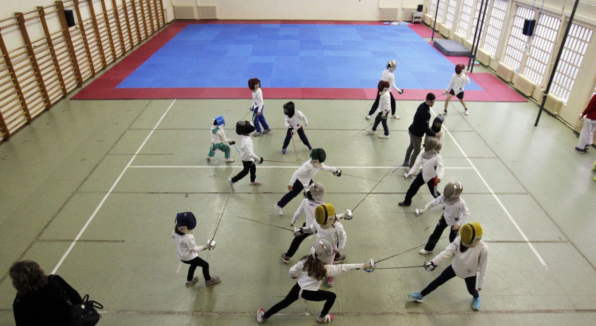 Primeiros adestramentos de esgrima e taekwondo no antigo pavillón da ONCE
