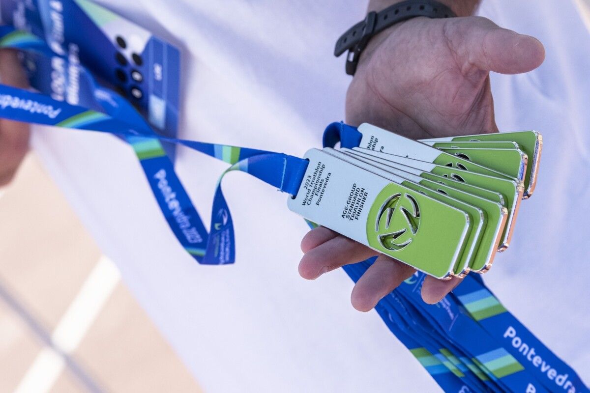 Triatlón Standar y Aquabike de Grupos de Edad en las Series Mundiales de Pontevedra