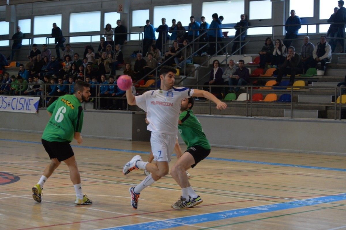 Partido entre Cisne y Calvo Xiria en el CGTD