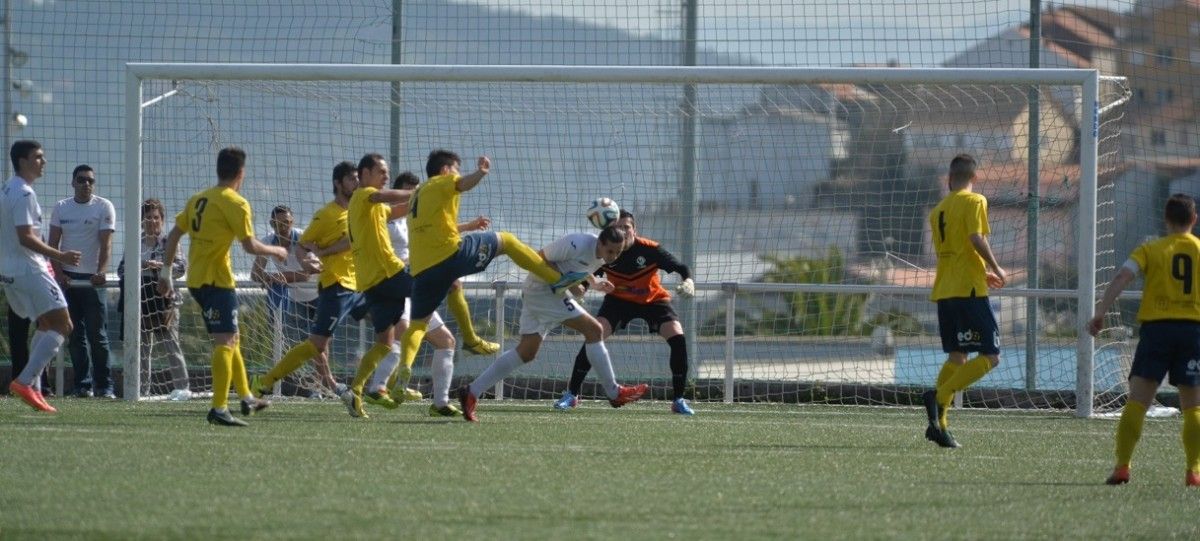 Partido entre Xuventú Sanxenxo y Silva SD en Baltar de Arriba