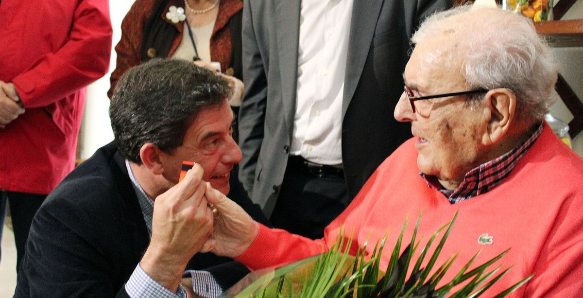 Gómez Besteiro homenaxea a Celso García de la Riega, o militante socialista máis antigo