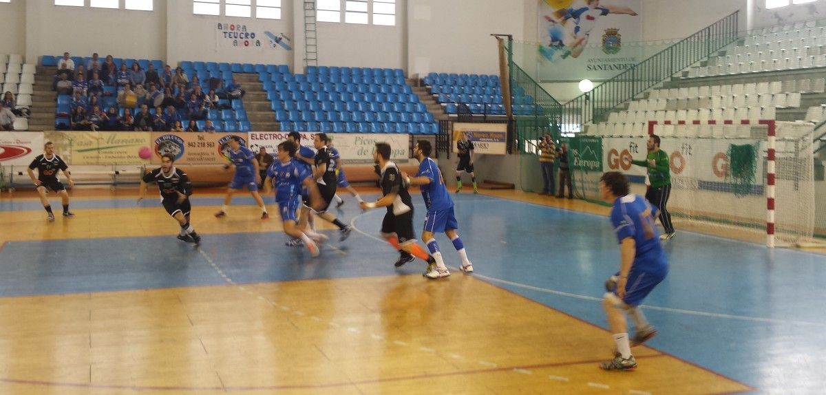 Partido entre Go Fit e Teucro en La Albericia