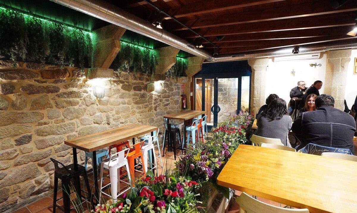 La Quadra Urban Food Court