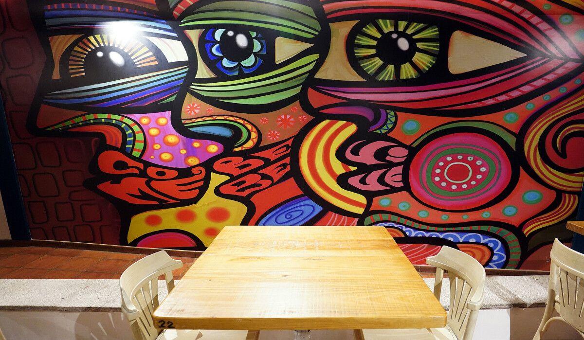 La Quadra Urban Food Court