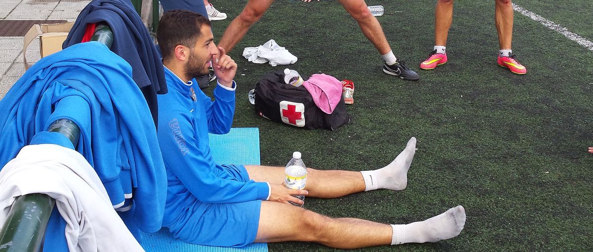 Fran Fandiño durante o adestramento do Pontevedra na Xunqueira