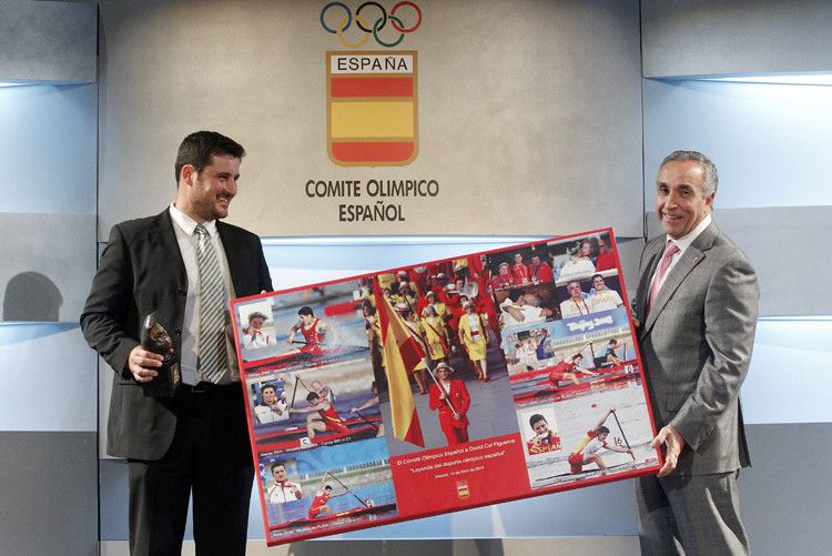 David Cal y Alejandro Blanco en la sede del COE durante el homenaje al palista