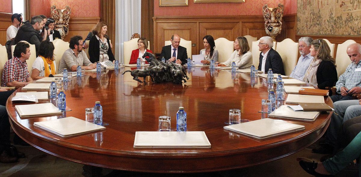 Xuntanza da Consellería do Mar, a Deputación e as confrarías da provincia
