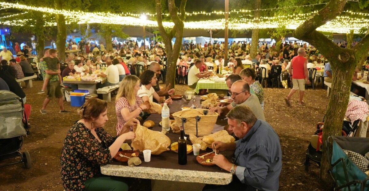 Numeroso público asistiu á XXI Festa do Pan do Salnés