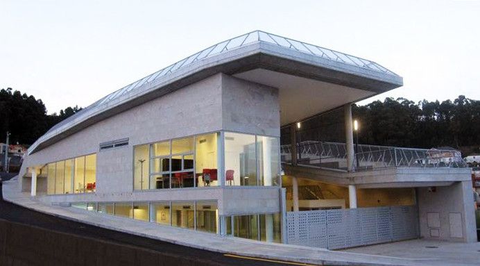 Centro Cultural Xaime Illa, en Raxó (Poio)