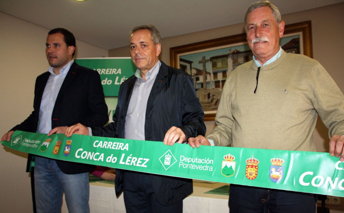 Jorge Cubela, José Balseiro y Julio Sayáns en la presentación de la Carreira Conca do Lérez