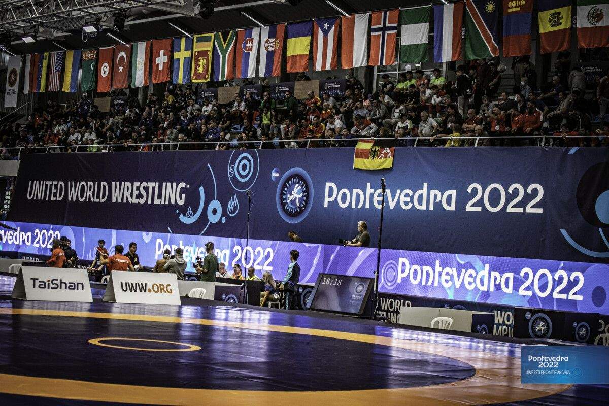 Público no campionato do Mundo de Loitas Olímpicas U23 en Pontevedra, no ano 2022