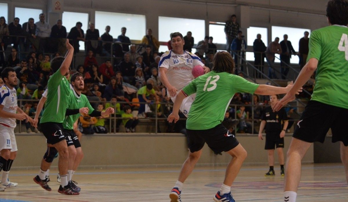 Partido entre el Cisne y BM Ártabro en el CGTD