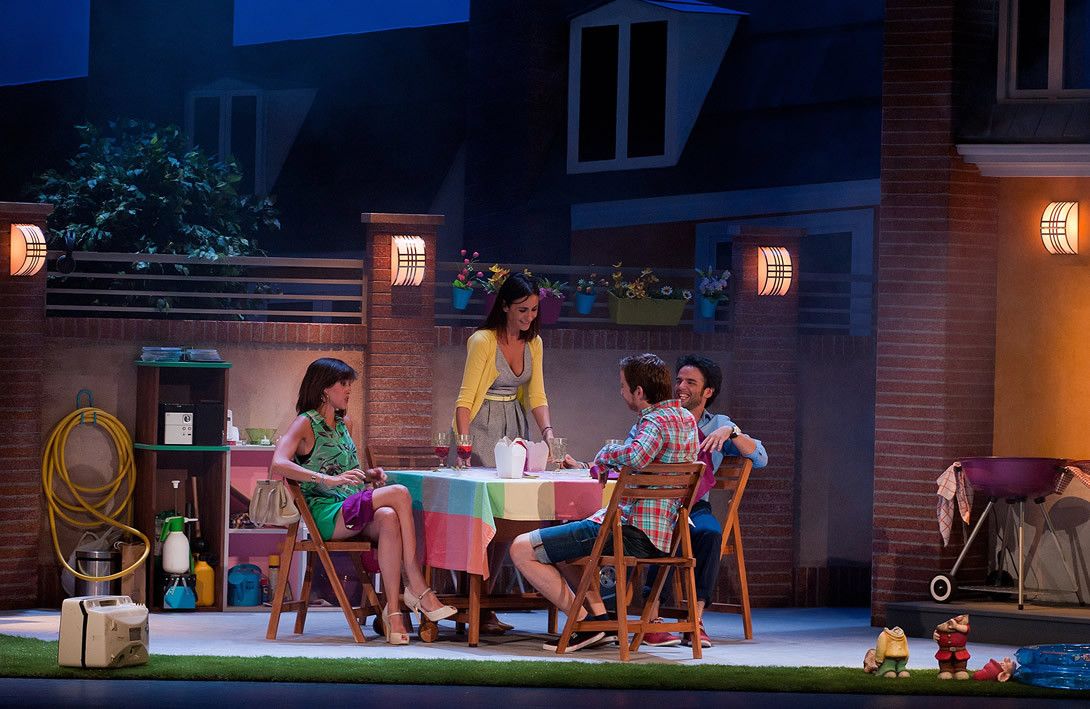 Escena de la obra de teatro "Al final de la carretera"