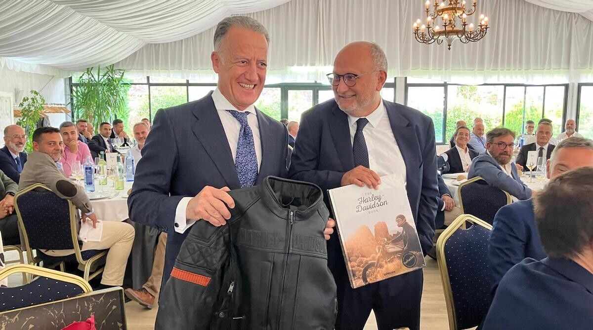 Xantar de despedida a Simón Venzal