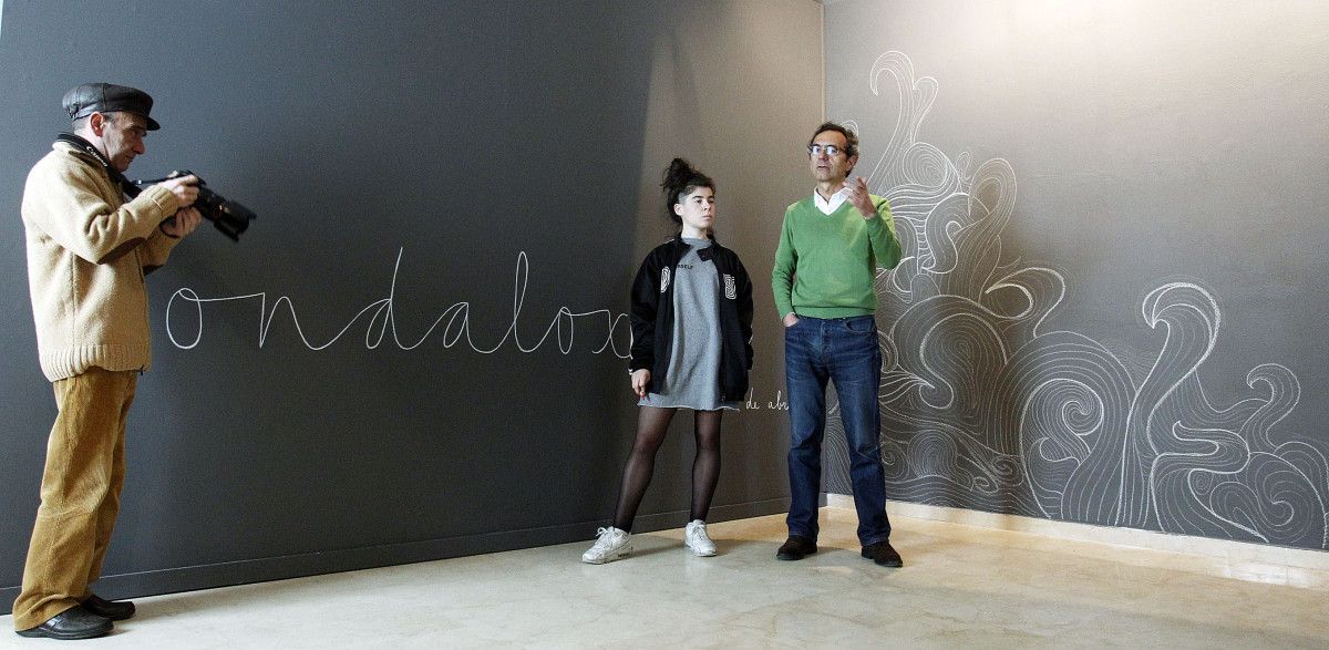 Presentación da mostra "Ondaloxía" da Marea Pontevedra