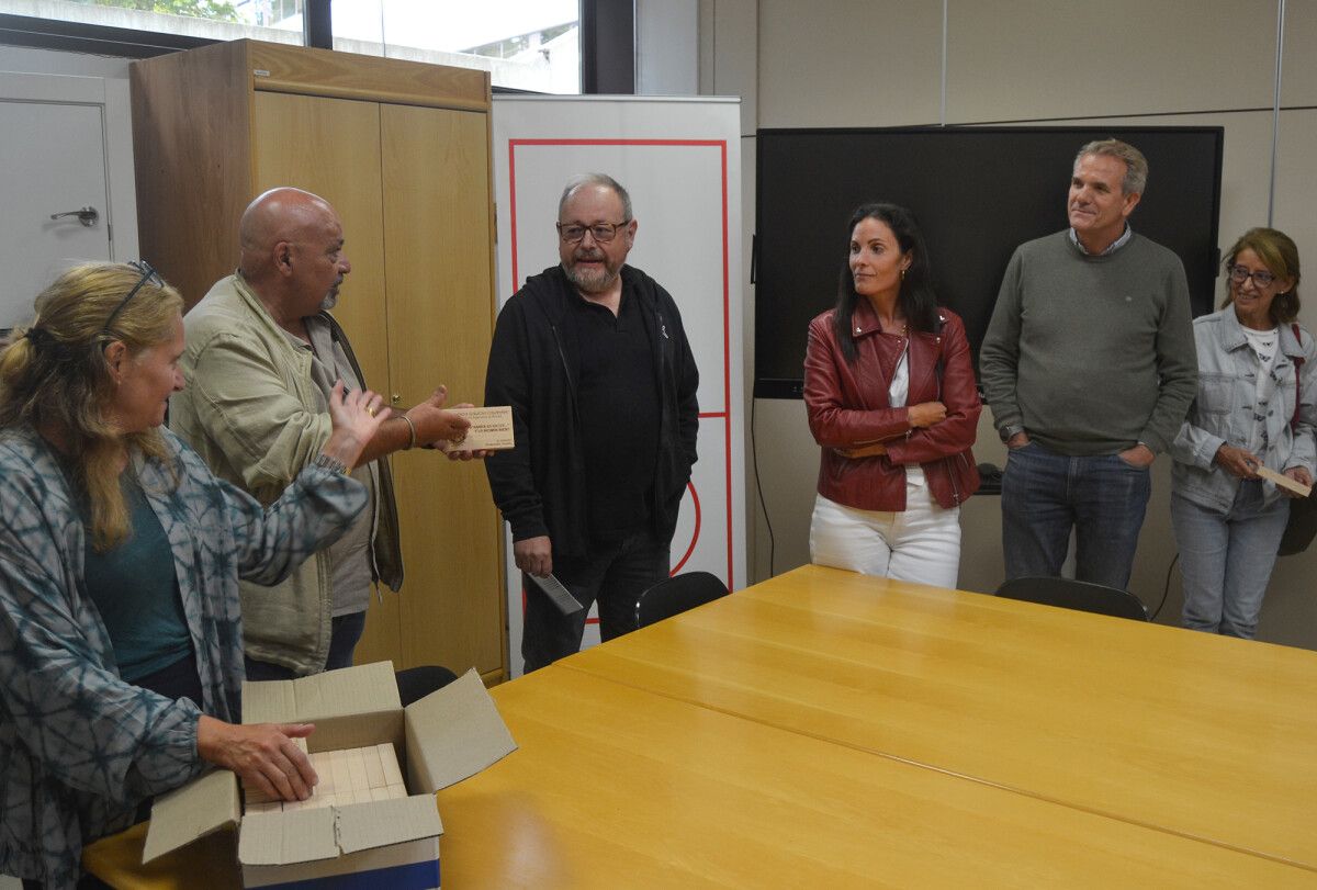 O grupo de enxeñeiros de montes puido coñecer os proxectos de investigación que se desenvolven na EE Forestal