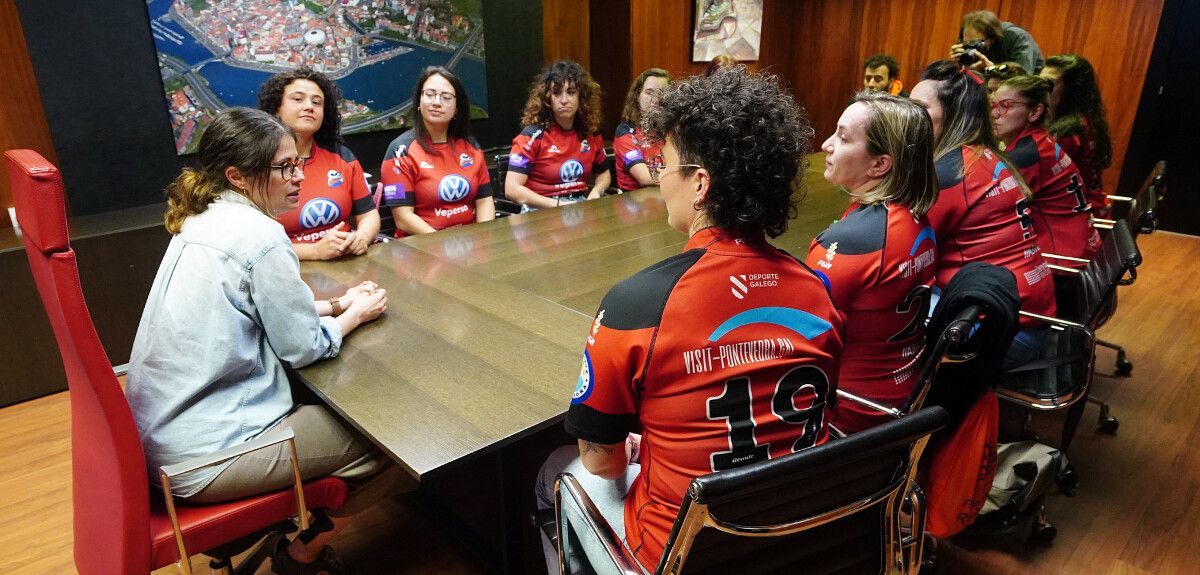Recepción municipal ao equipo femenino do Pontevedra Rugby Club