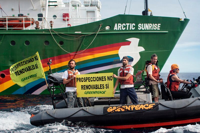 Buque Arctic Sunrise