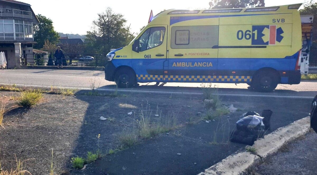 O 061 trasladou a copiloto ao Hospital do Salnés