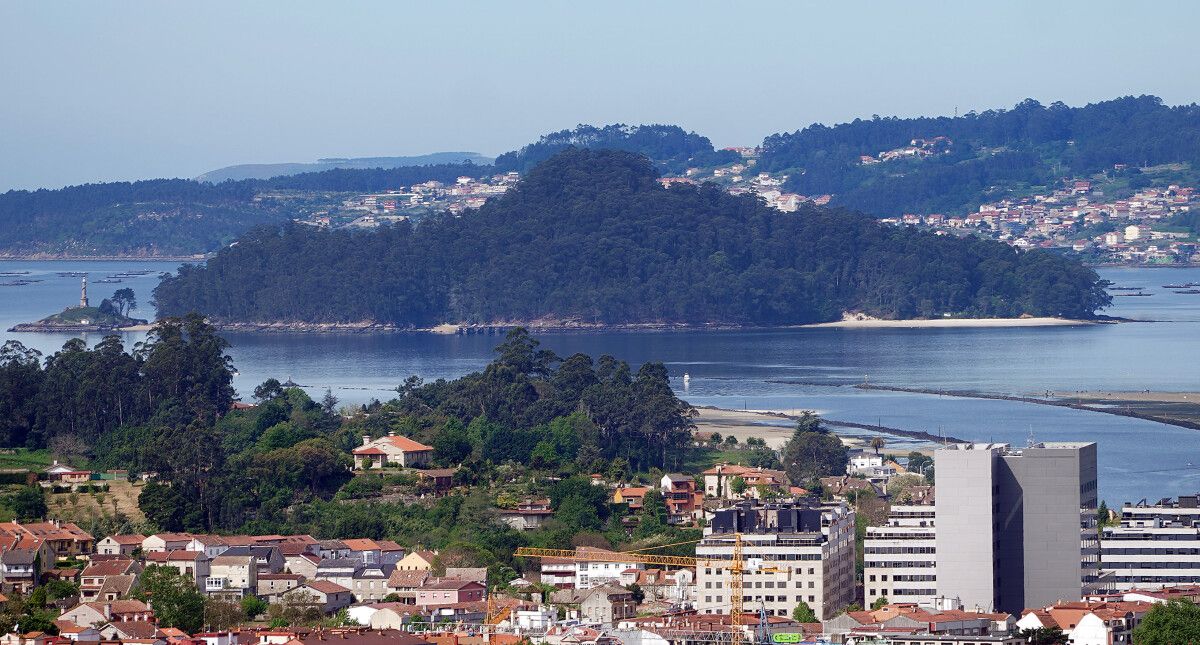 Illa de Tambo na ría de Pontevedra