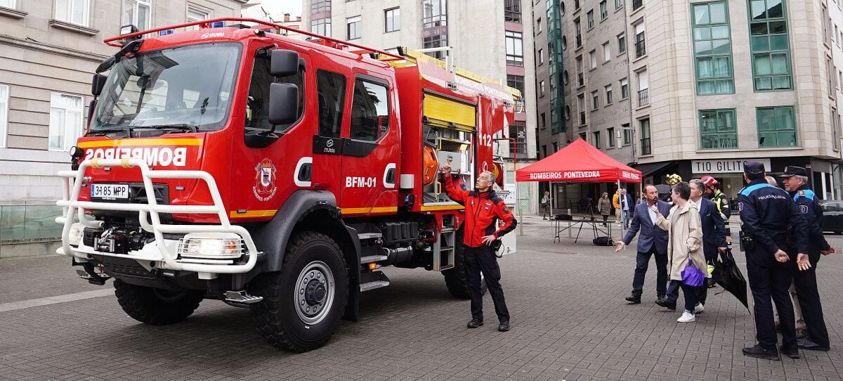 Novo camión dos bombeiros con dron incorporado