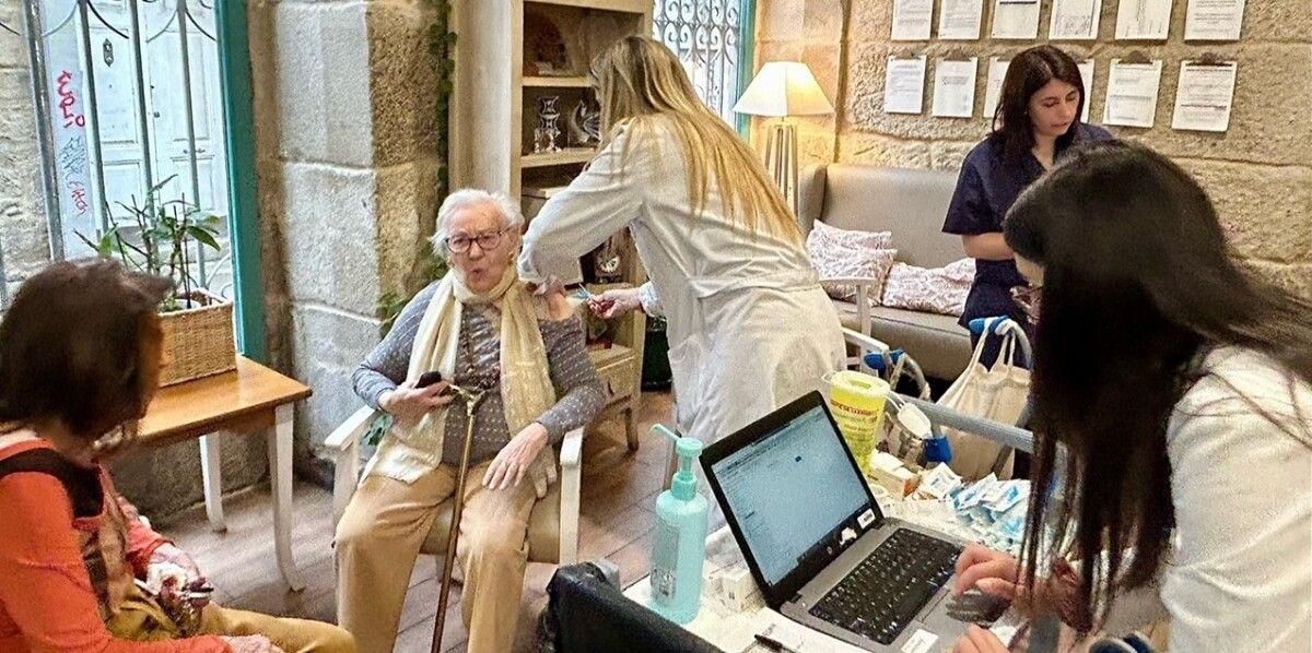 Campaña de vacunación de personas adultas institucionalizadas en residencias de mayores