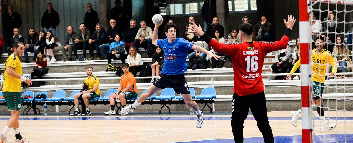 Partido entre Teucro e Gáldar-Gran Canaria no Pavillón Municipal