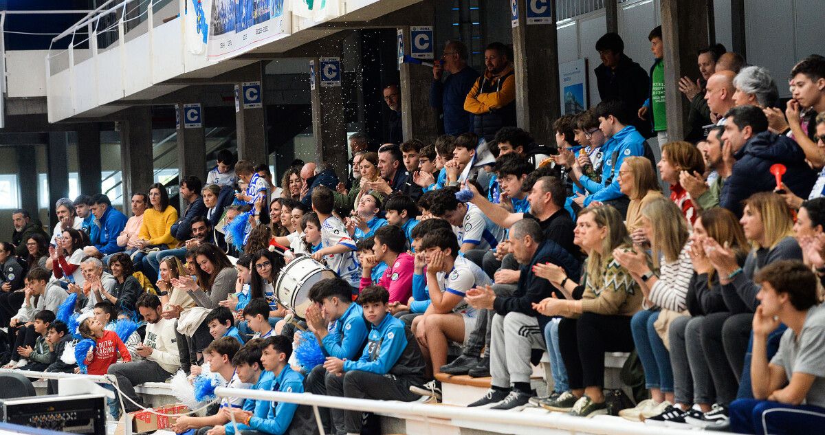 Partido de liga entre Cisne e Eón Horneo BM Alicante no Municipal