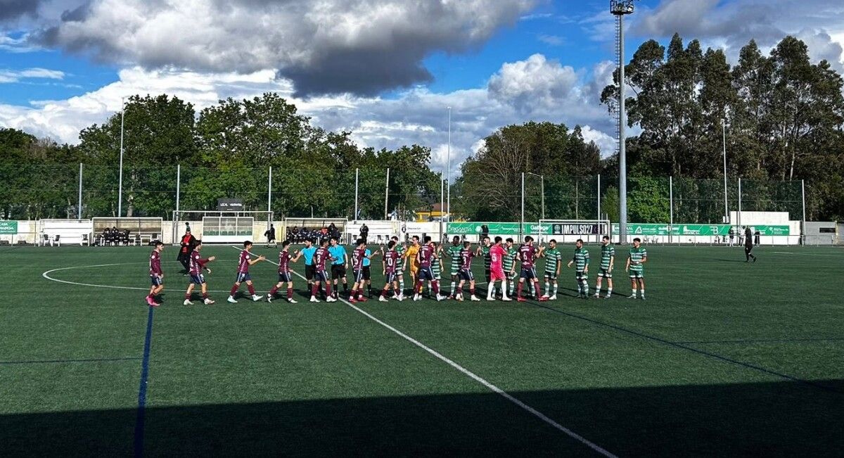 Partido entre Paiosaco e Pontevedra B