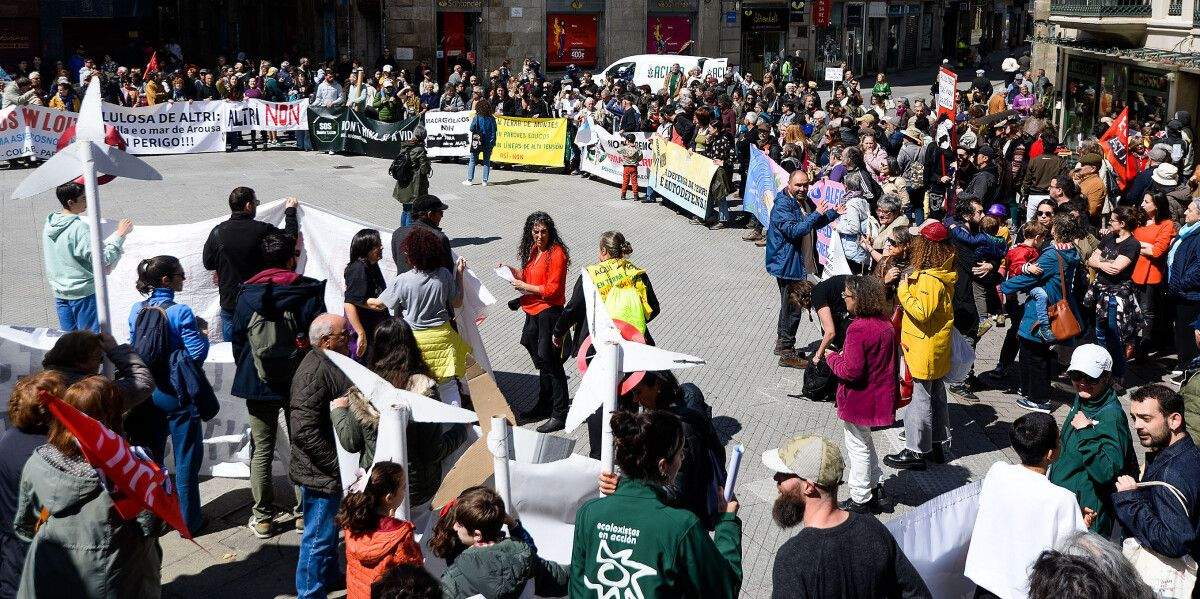 Manifestación 'O Pobo Galego Unido Contra a Depredación Enerxética' en Pontevedra Manifestación 'O Pobo Galego Unido Contra a Depredación Enerxética' en Pontevedra