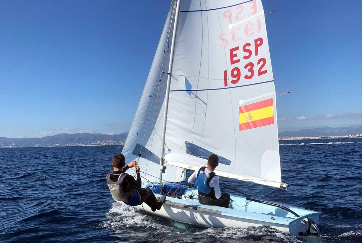Competición junior de vela