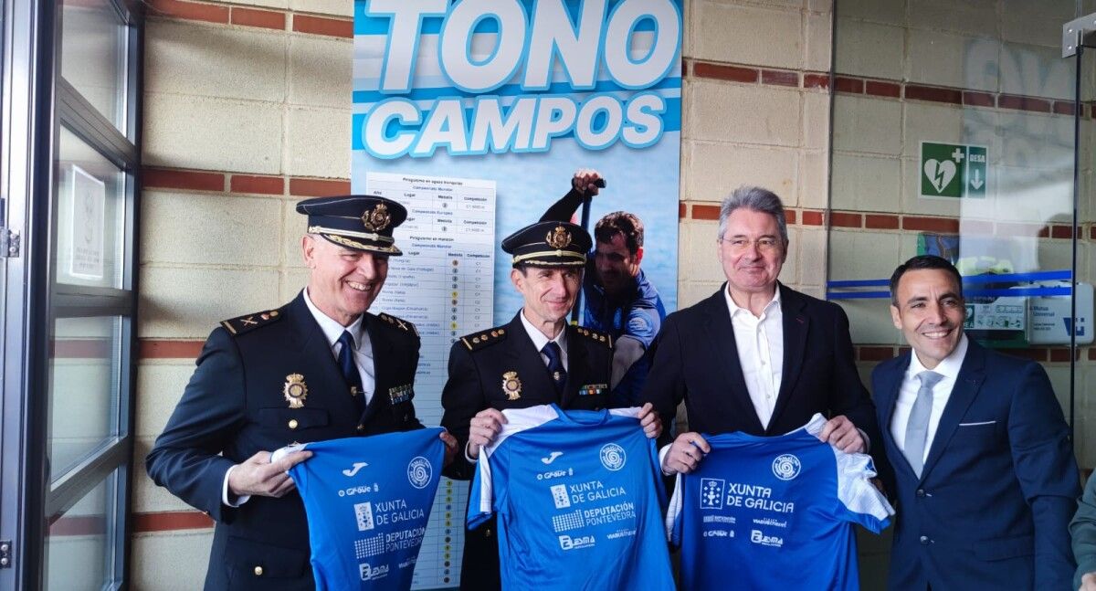 Bautizan co nome de Tono Campos ao pavillón de deportes náuticos do Grove