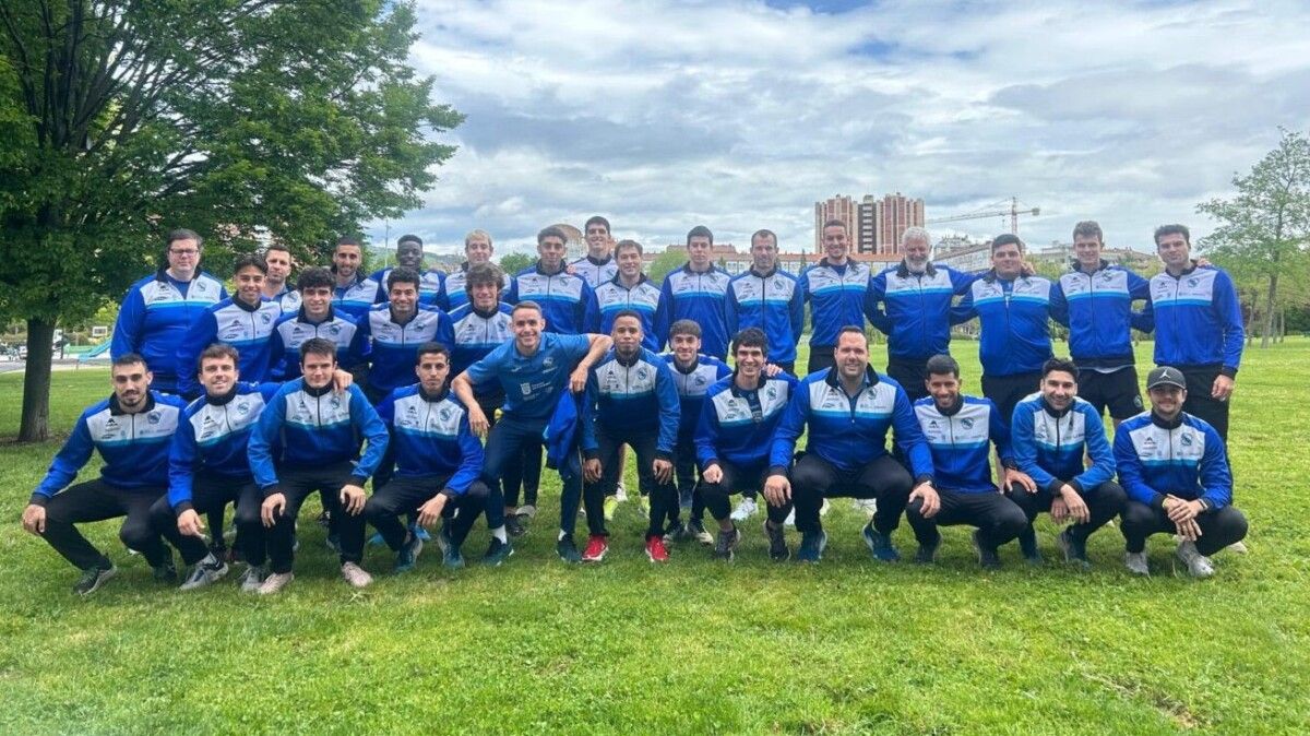 Equipo masculino da Gimnástica a segunda xornada de División de Honra en Pamplona
