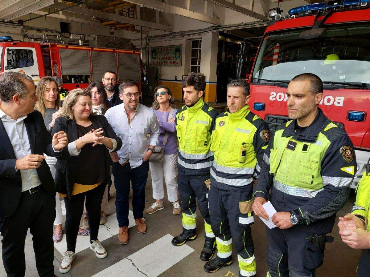 Homenaxe aos bombeiros condecorados que interviñeron no rescate de Pedre