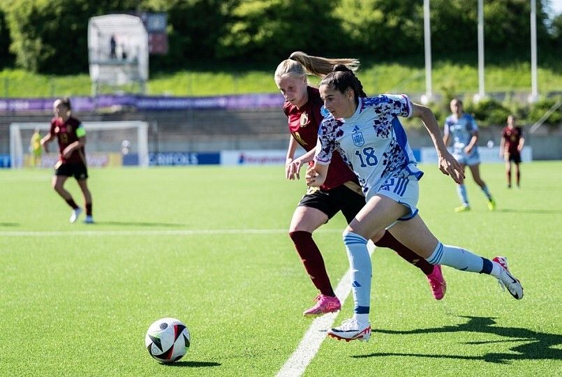 Lucía Rivas, con la Selección Española en el Campeonato de Europa Sub-17 en Suecia
