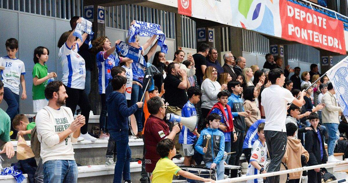 Partido de liga entre Cisne e Bm Guadalajara no Municipal