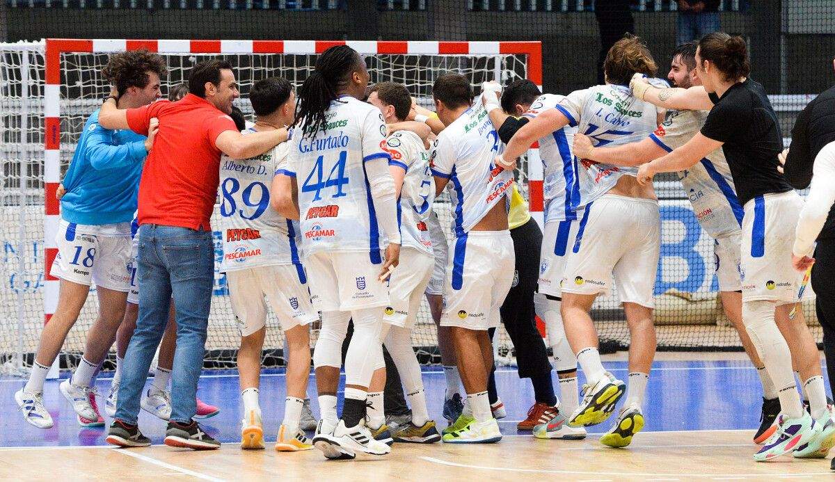 Partido de liga entre Cisne e Bm Guadalajara no Municipal