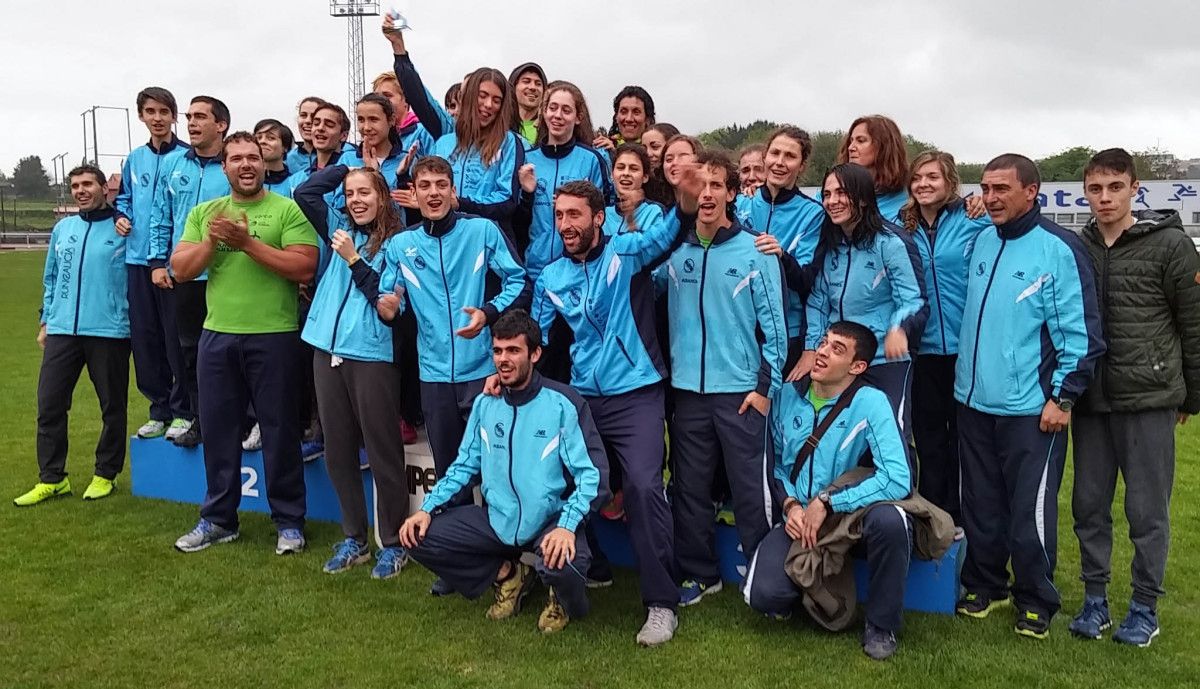 Equipo da Gimnástica no Campionato Galego de Clubes en Ferrol
