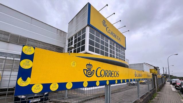 Nave de Correos na Avenida de Lugo