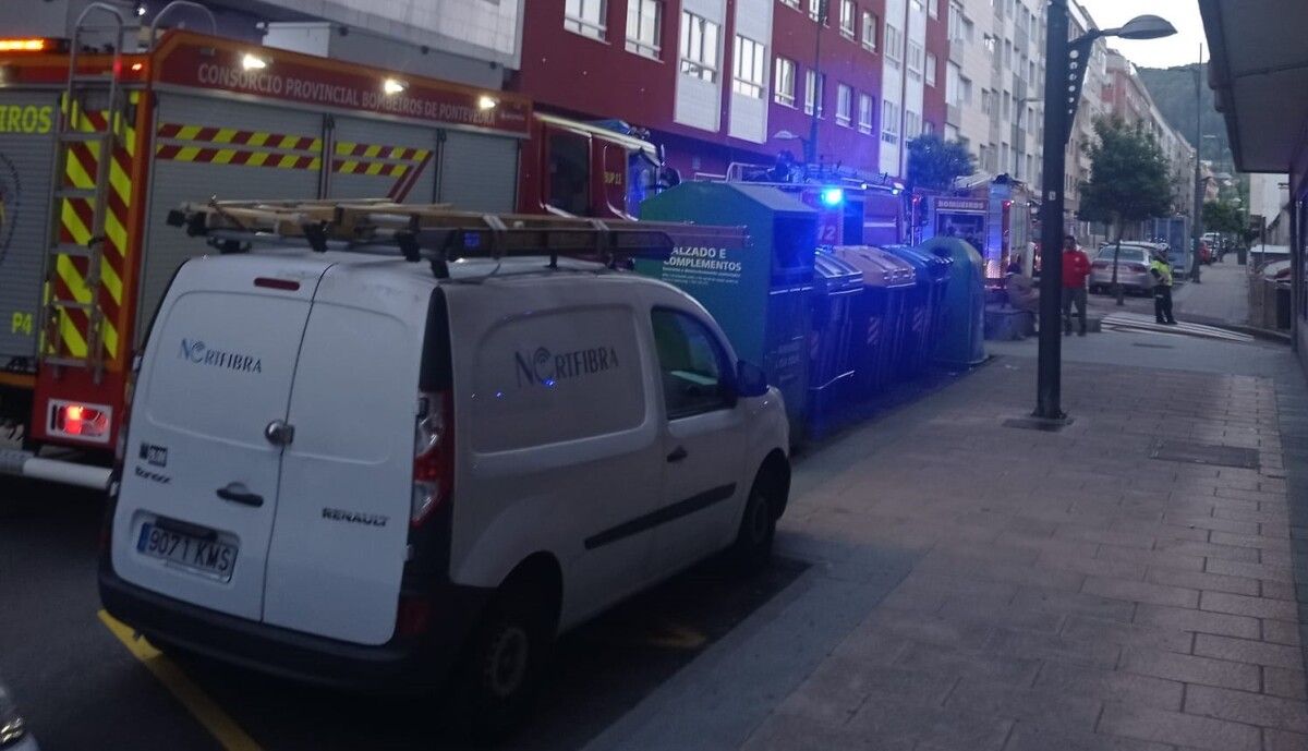 Incendio en un garaje en Marín
