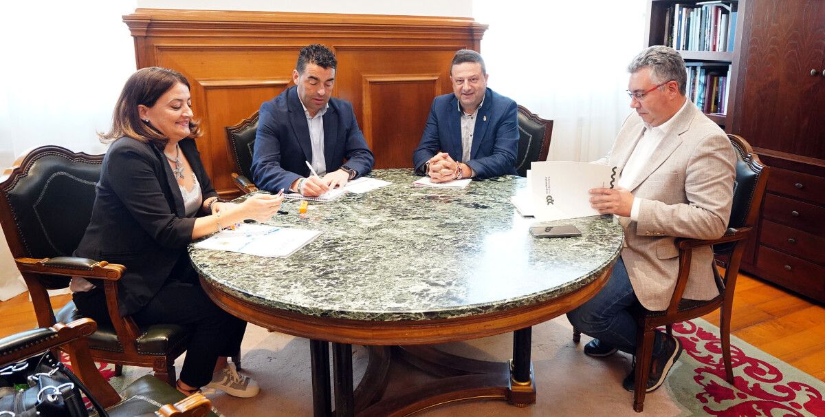 Reunión do presidente da Deputación e o alcalde de Cuntis