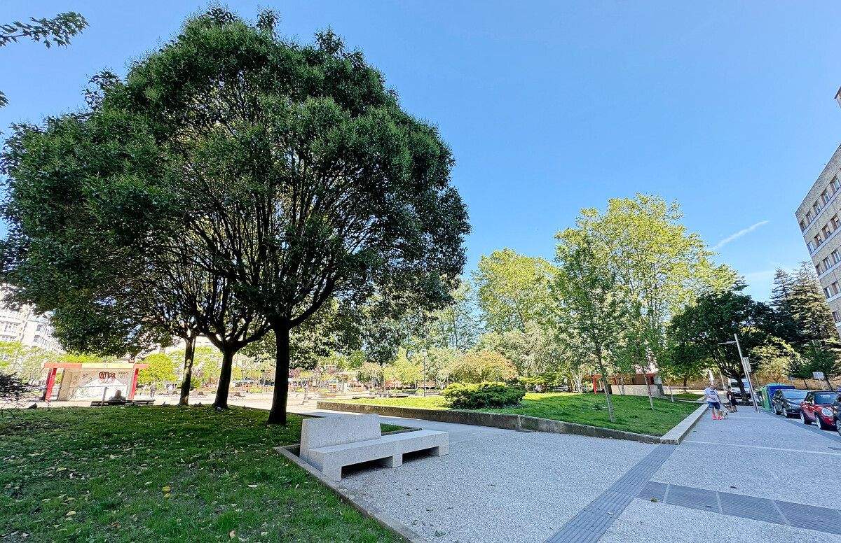 Viais perimetrais da Praza de Barcelos